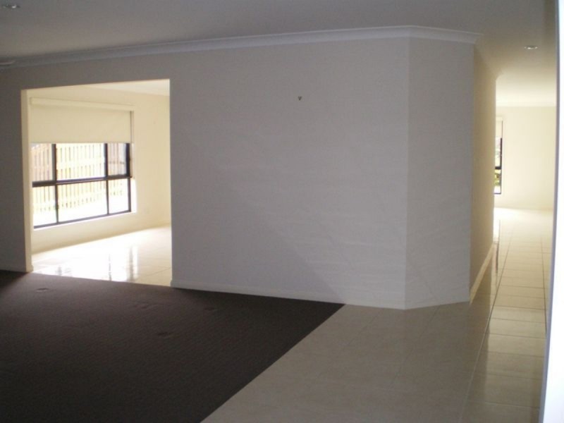 4 Silvereye Circuit, Gilston QLD 4211