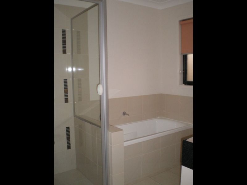 4 Silvereye Circuit, Gilston QLD 4211