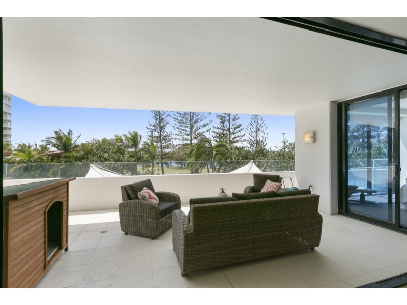 202/230 Marine Parade, Labrador QLD 4215