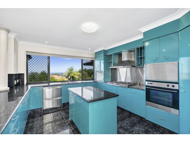 75 Armstrong Way, Highland Park QLD 4211