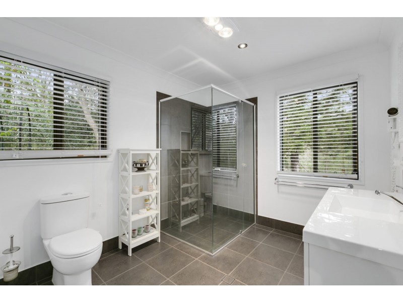 230 Crane Crescent, Nerang QLD 4211