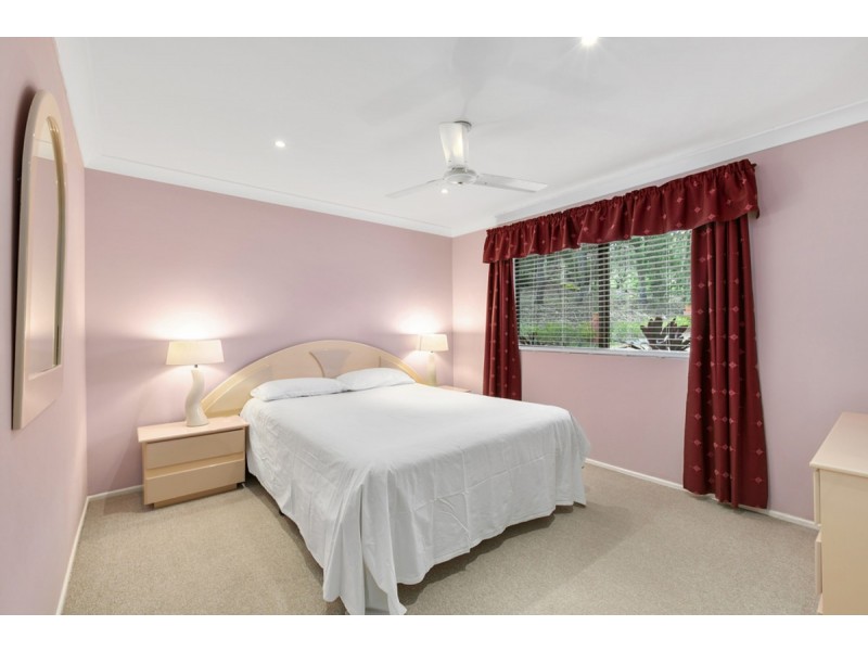 230 Crane Crescent, Nerang QLD 4211