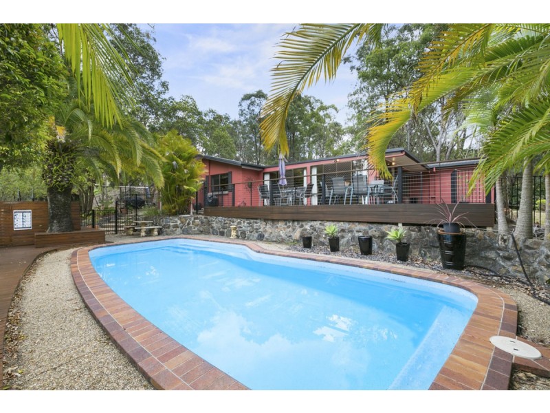 230 Crane Crescent, Nerang QLD 4211