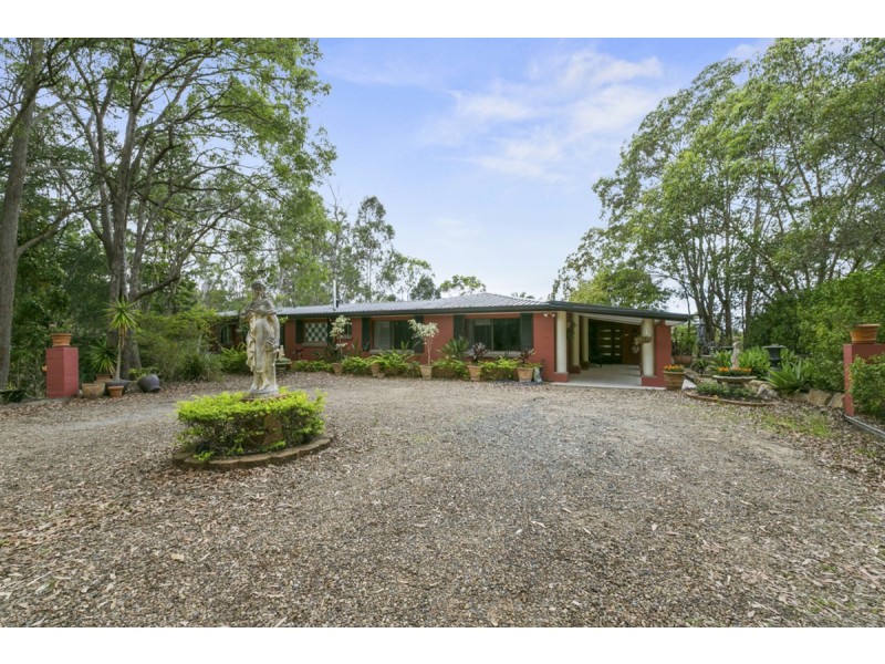 230 Crane Crescent, Nerang QLD 4211