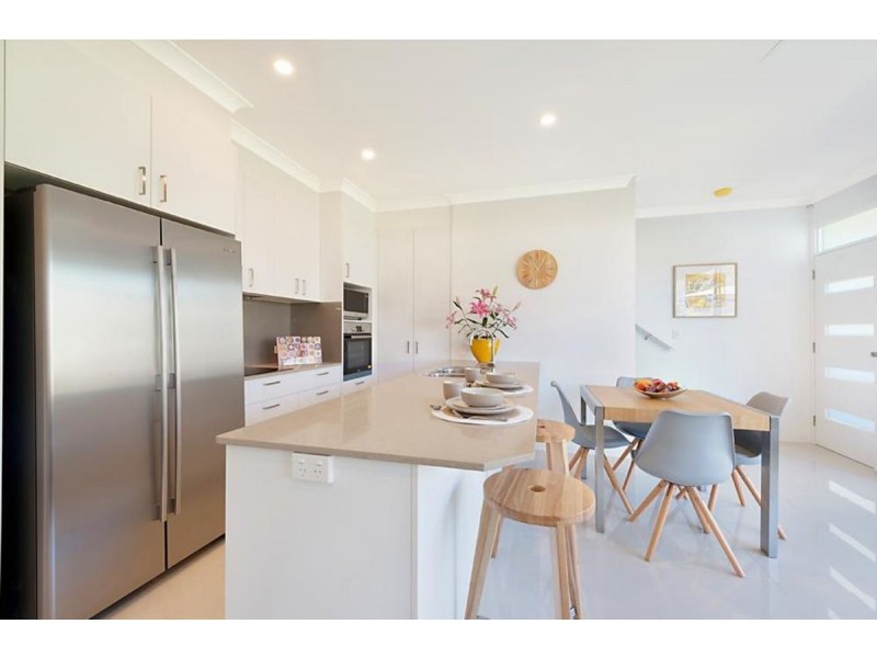 30 Martin Street, Nerang QLD 4211