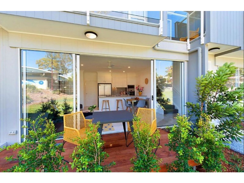 30 Martin Street, Nerang QLD 4211