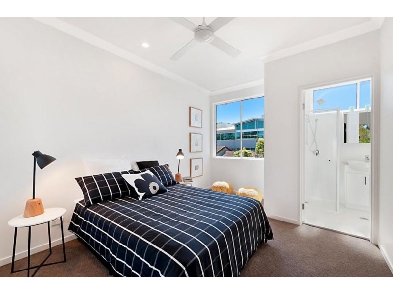 30 Martin Street, Nerang QLD 4211