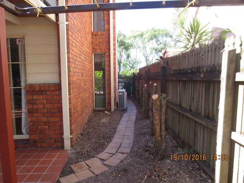 2/59 Paddington Drive, Carrara QLD 4211