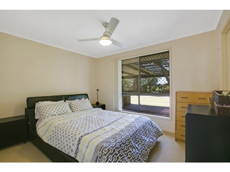27 Jabiluka Drive, Highland Park QLD 4211