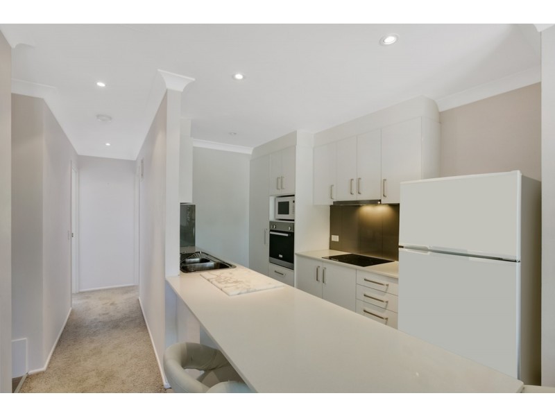 8/1a Mcleod Street, Highland Park QLD 4211