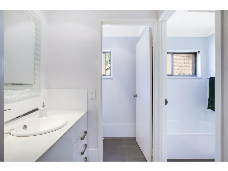 8/1a Mcleod Street, Highland Park QLD 4211