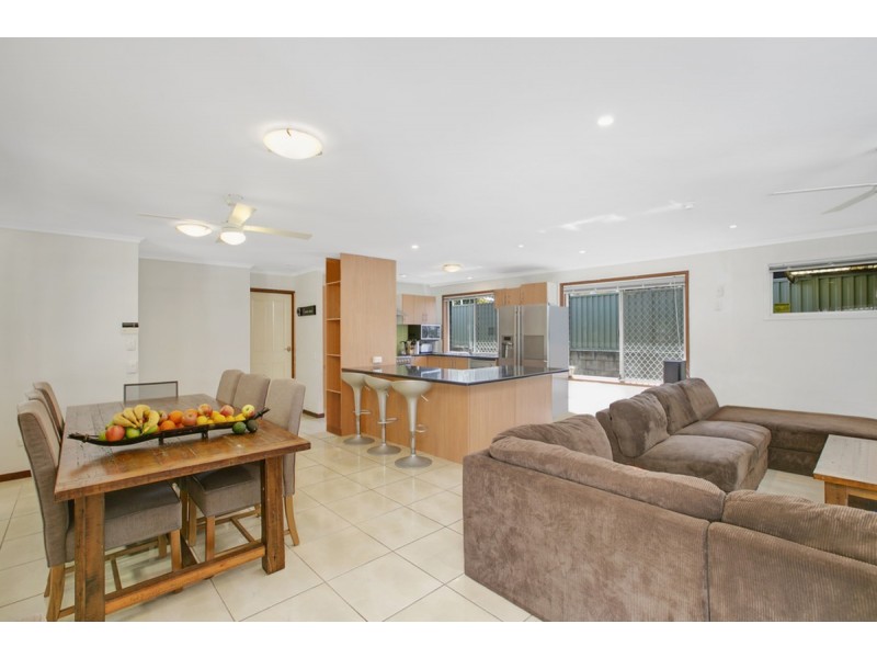 19 Burgundy Court, Highland Park QLD 4211