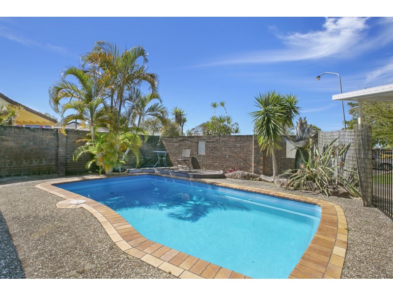 19 Burgundy Court, Highland Park QLD 4211