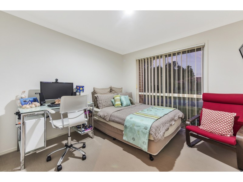 3 Waverley Park Close, Oxenford QLD 4210