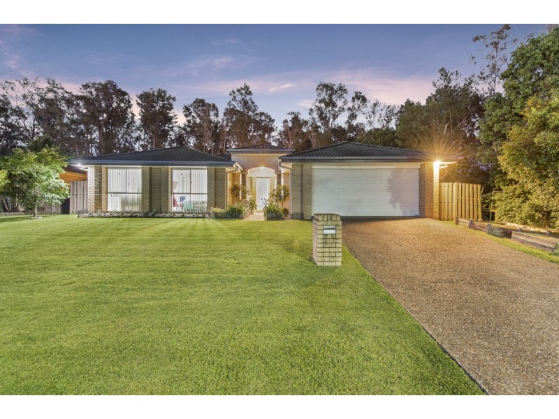 3 Waverley Park Close, Oxenford QLD 4210