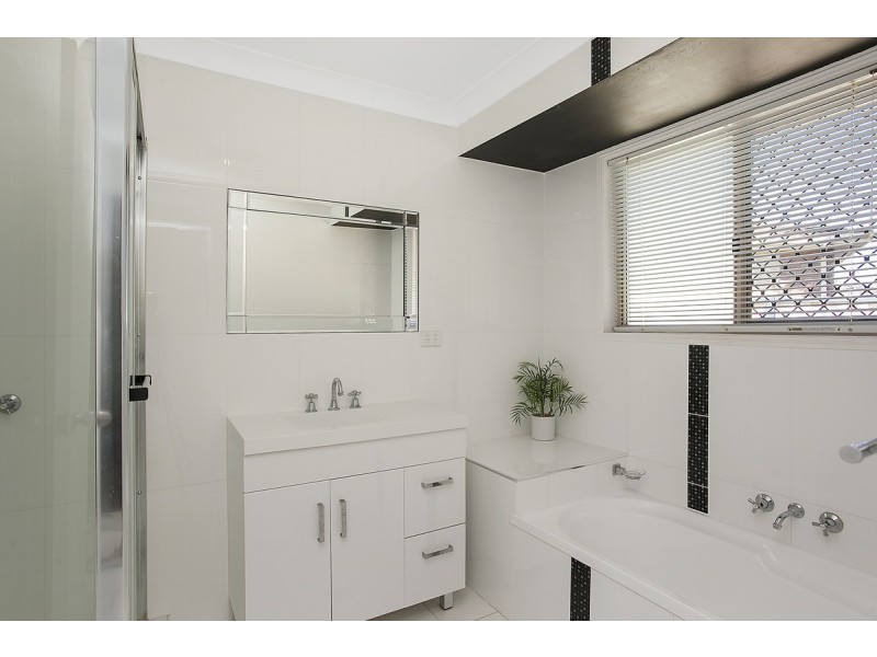 13 Paul Court, Carrara QLD 4211