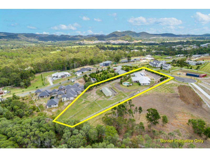 5 Colchester Court, Maudsland QLD 4210