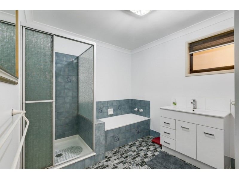 16 Narrabundah Street, Mudgeeraba QLD 4213