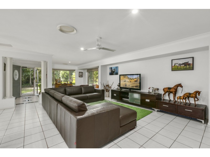 16 Narrabundah Street, Mudgeeraba QLD 4213
