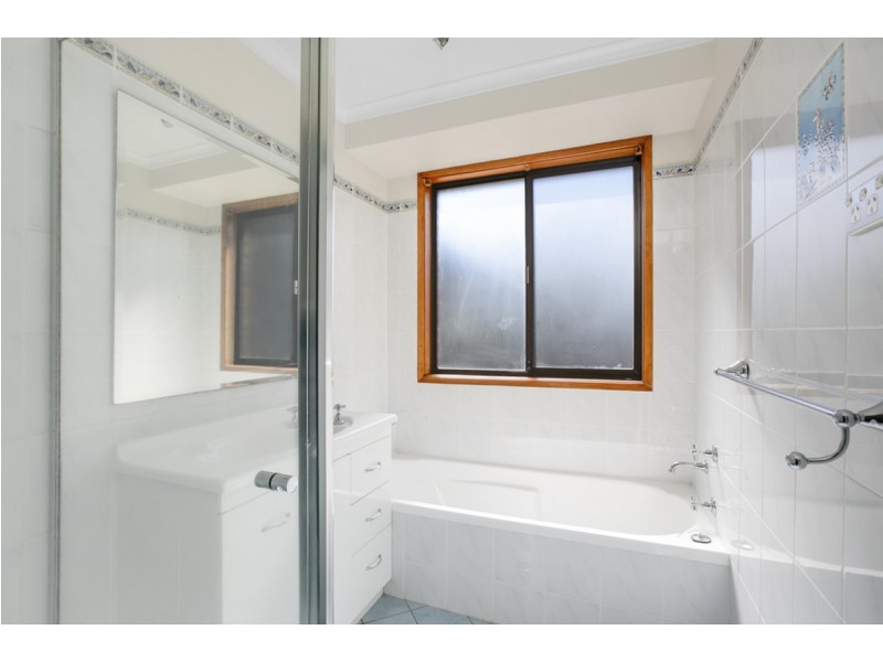 33 Plum Parade, Nerang QLD 4211