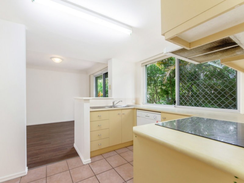 203/215 Cottesloe Drive, Mermaid Waters QLD 4218