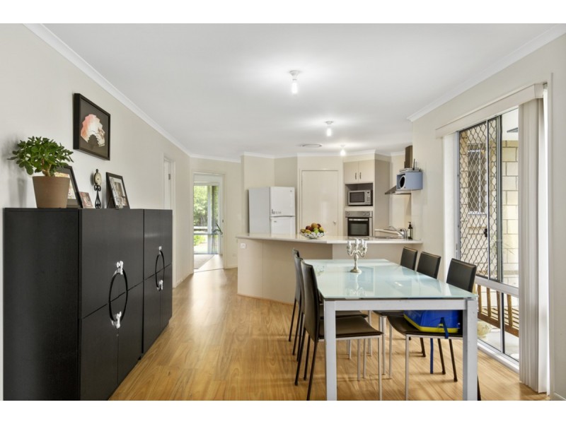 39 Barradeen Circuit, Pacific Pines QLD 4211