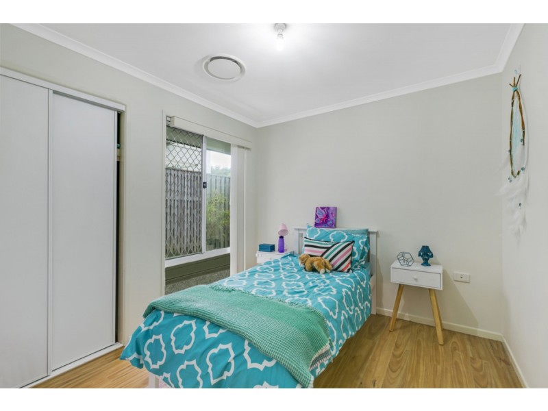 39 Barradeen Circuit, Pacific Pines QLD 4211