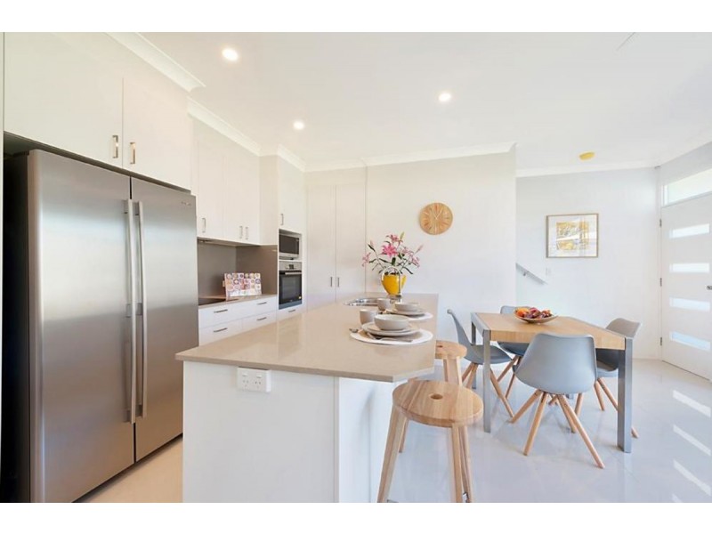 30 Martin Street, Nerang QLD 4211