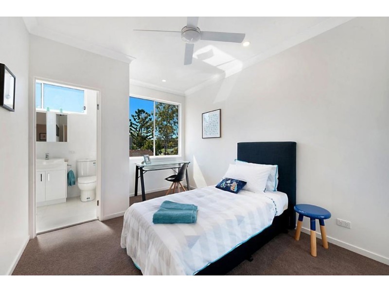 30 Martin Street, Nerang QLD 4211