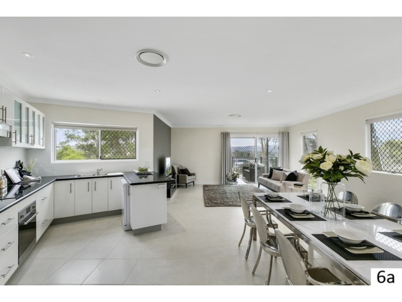 6 Mullingar Place, Carrara QLD 4211