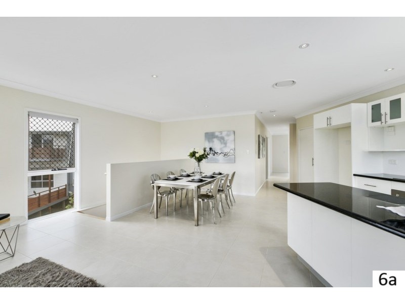 6 Mullingar Place, Carrara QLD 4211