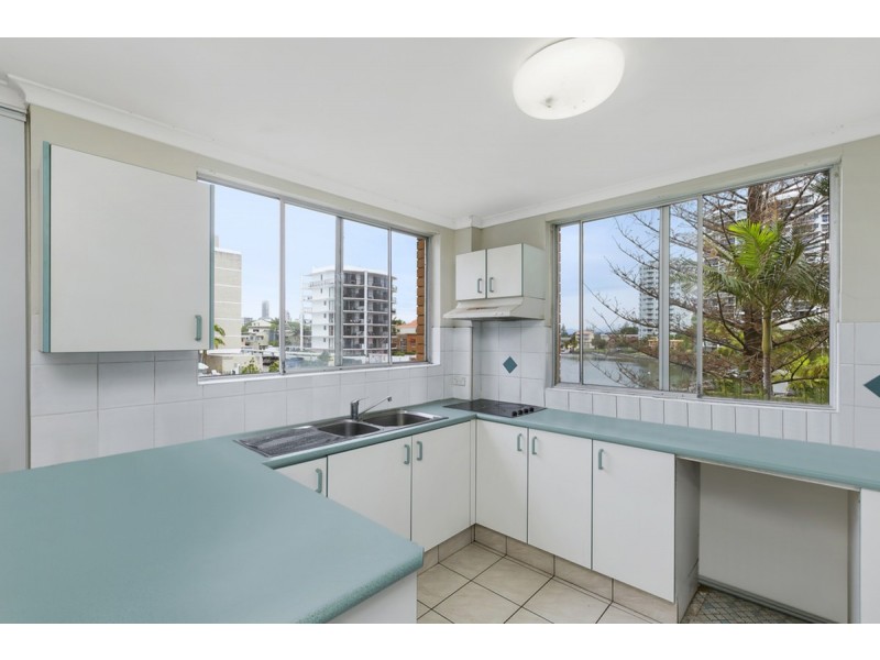 13/47 Peninsular Drive, Surfers Paradise QLD 4217