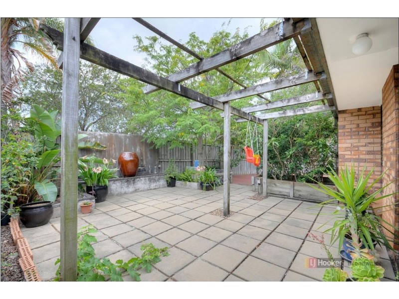 2/2 Stephenson Street, Labrador QLD 4215
