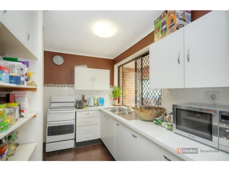 2/2 Stephenson Street, Labrador QLD 4215