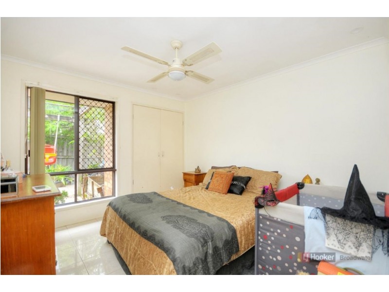 2/2 Stephenson Street, Labrador QLD 4215