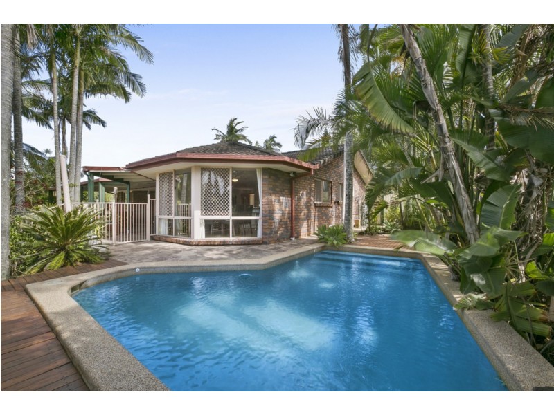 27 Carpenter Court, Worongary QLD 4213