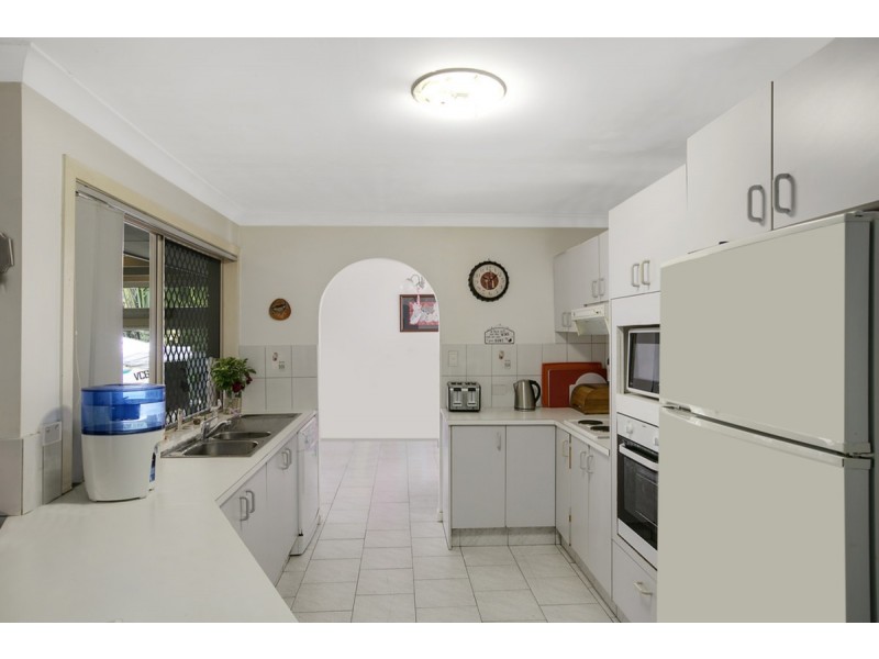 11 Marble Drive, Carrara QLD 4211