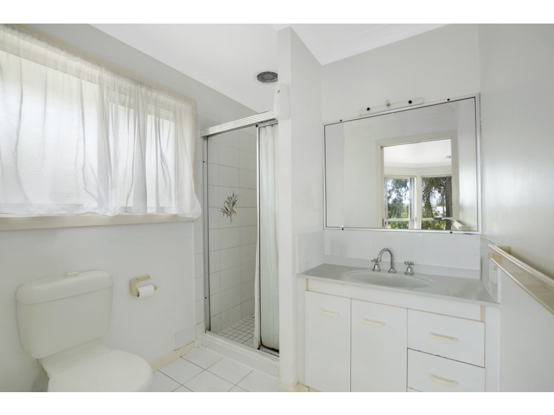 11 Marble Drive, Carrara QLD 4211