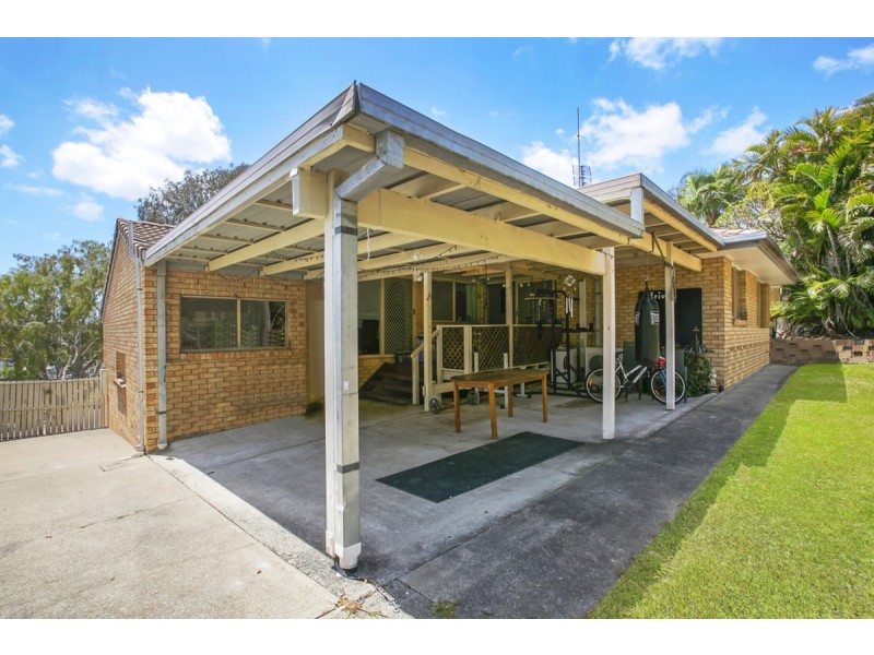 11 Marble Drive, Carrara QLD 4211