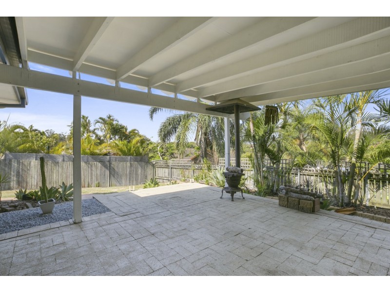 27 Crusader Way, Nerang QLD 4211