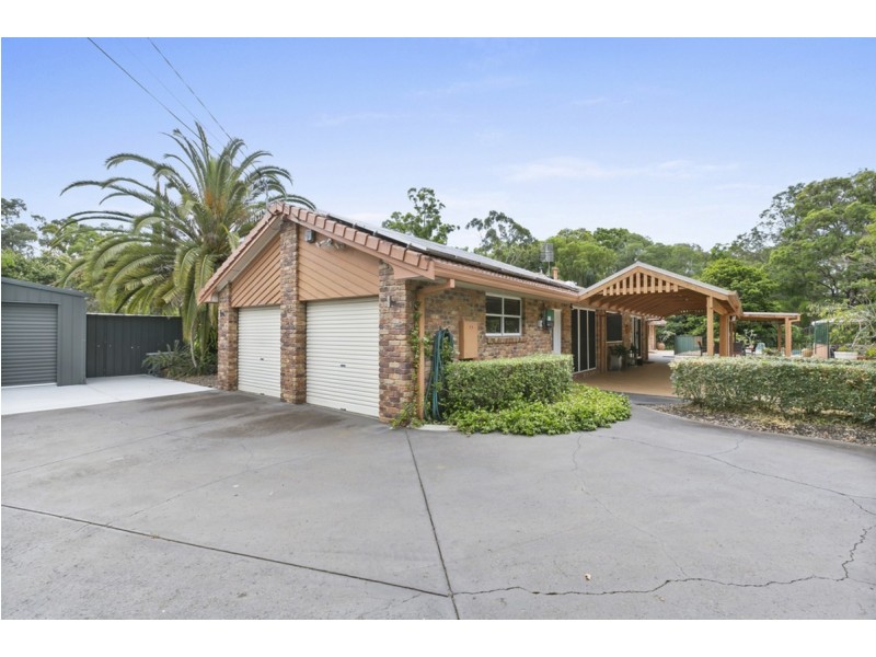 31 Winderadeen Drive, Highland Park QLD 4211