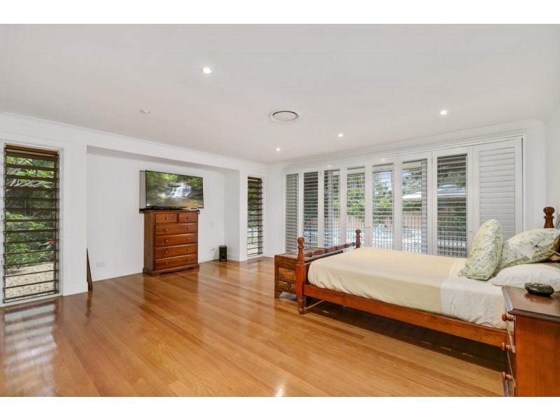 31 Winderadeen Drive, Highland Park QLD 4211