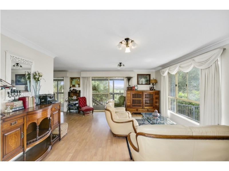 10 Convery Crescent, Highland Park QLD 4211