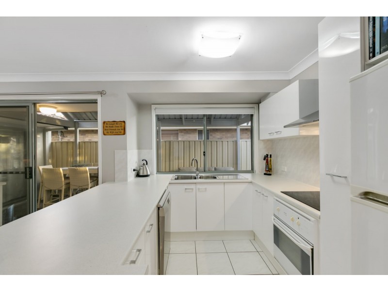 8 Colorado Circuit, Parkwood QLD 4214
