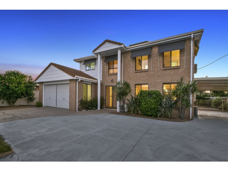 196 Bayview Street, Runaway Bay QLD 4216