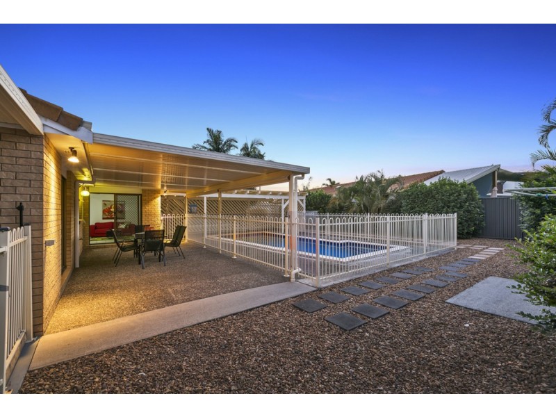 196 Bayview Street, Runaway Bay QLD 4216