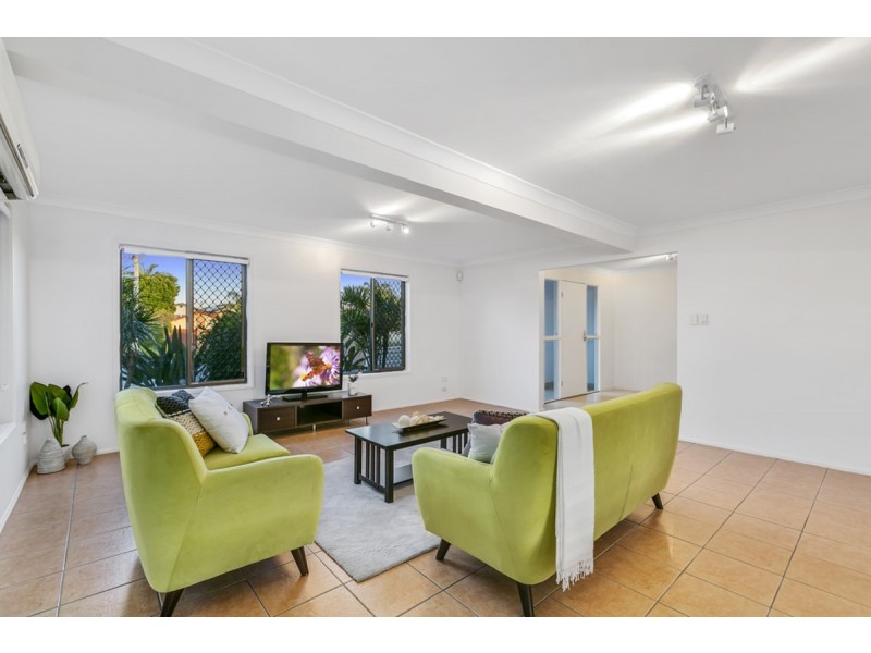 196 Bayview Street, Runaway Bay QLD 4216