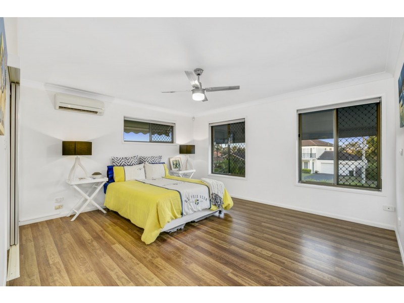 196 Bayview Street, Runaway Bay QLD 4216