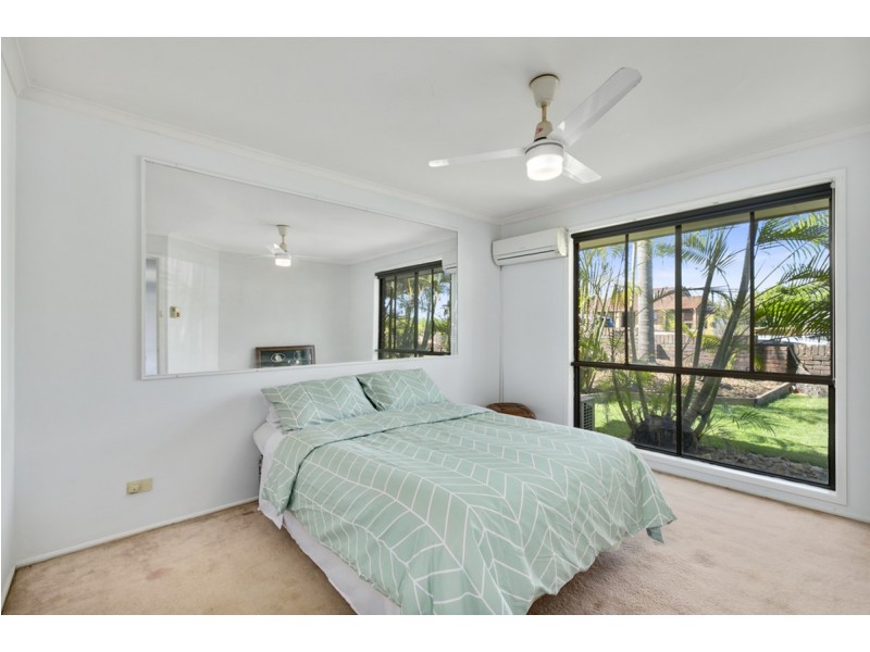 150 Alexander Drive, Highland Park QLD 4211