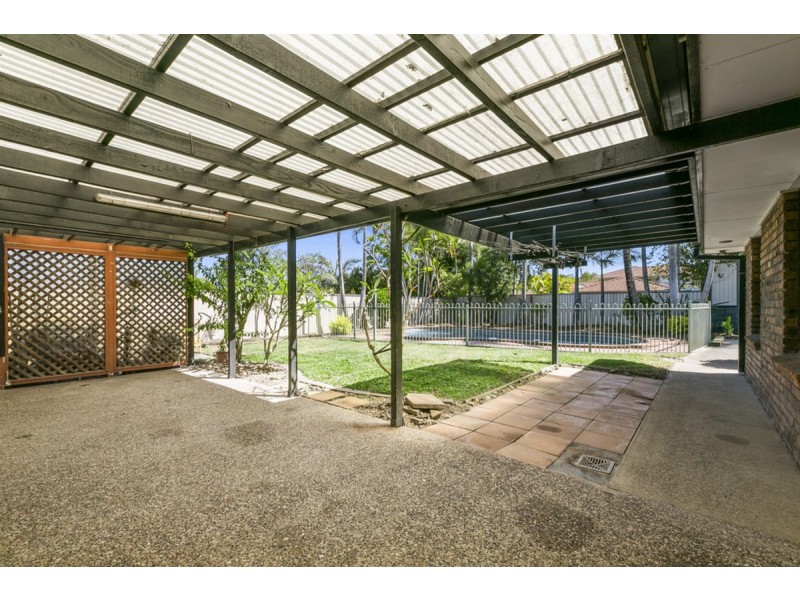 150 Alexander Drive, Highland Park QLD 4211